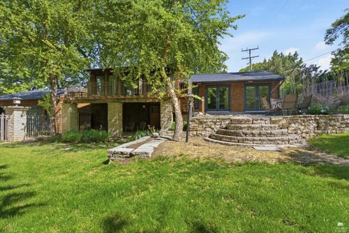 221 Westwood Rd, Manhattan, KS, 66502-3850 | Card Image