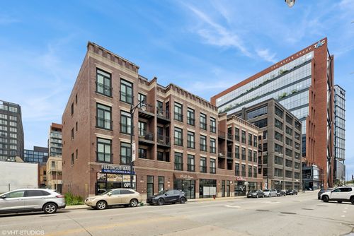 unit-4-210 N Halsted St, Chicago, IL, 60661-1359 | Card Image