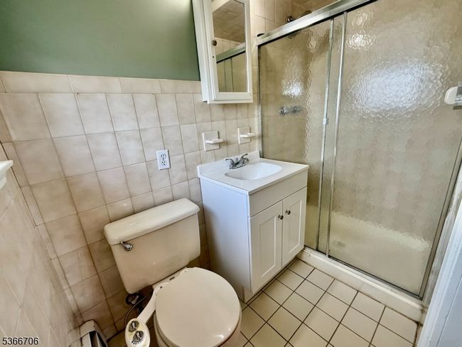117 Burns Ave, Home with 3 bedrooms, 2 bathrooms and null parking in Lodi NJ | Image 15