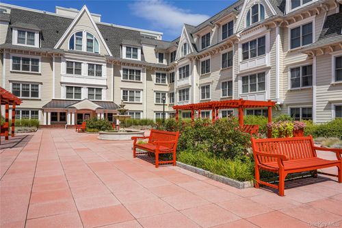 316-225 Stanley Ave, Mamaroneck, NY, 10543-2577 | Card Image
