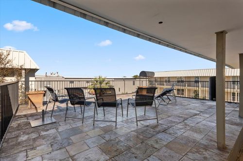 57-910 Duncan Ln, Austin, TX, 78705-2638 | Card Image