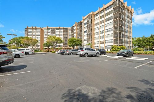 603-1000 Saint Charles Pl, Pembroke Pines, FL, 33026-3358 | Card Image