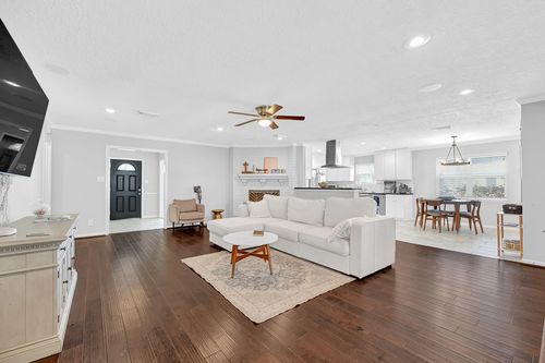 2934 Kevin Ln, Houston, TX, 77043-1309 | Card Image