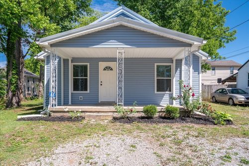 512 Garden St, Mount Pleasant, TN, 38474-1221 | Card Image