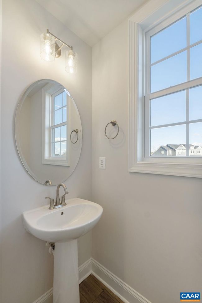 403 Bayberry Ln, House attached with 3 bedrooms, 3 bathrooms and null parking in ZION CROSSROADS VA | Image 10