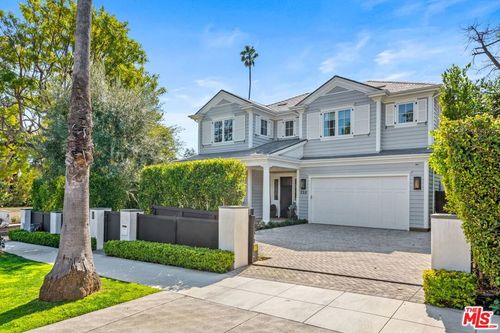 210 21st St, Santa Monica, CA, 90402-2416 | Card Image