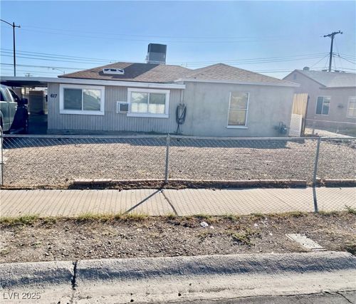 617 National St, Henderson, NV, 89015-7425 | Card Image