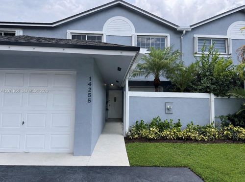14255 Sw 96th Ter, Miami, FL, 33186-7895 | Card Image