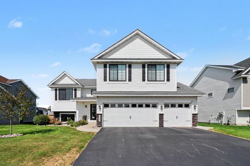17833 Essex Ln, Lakeville, MN, 55044-4825 | Card Image