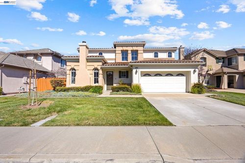 37338 Fowler St, Newark, CA, 94560-3690 | Card Image