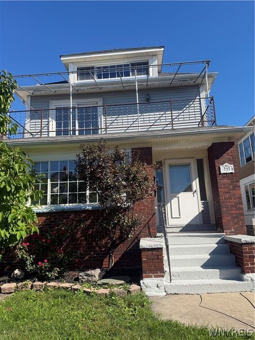 292 Hartwell, Buffalo, NY, 14216 | Card Image