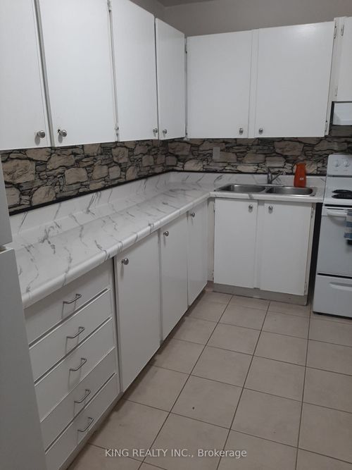 302-563 Mornington Ave, London, ON, N5Y4T8 | Card Image