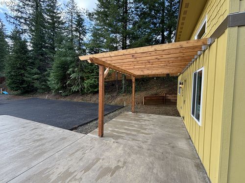 810 Se Beaver St, Toledo, OR, 97391-2344 | Card Image