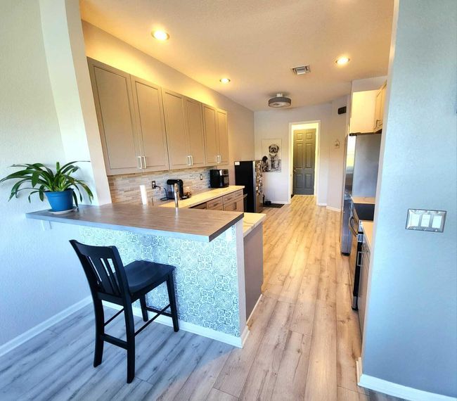 2247 Sw Cape Cod Dr, Condo with 3 bedrooms, 3 bathrooms and null parking in Port St. Lucie FL | Image 12