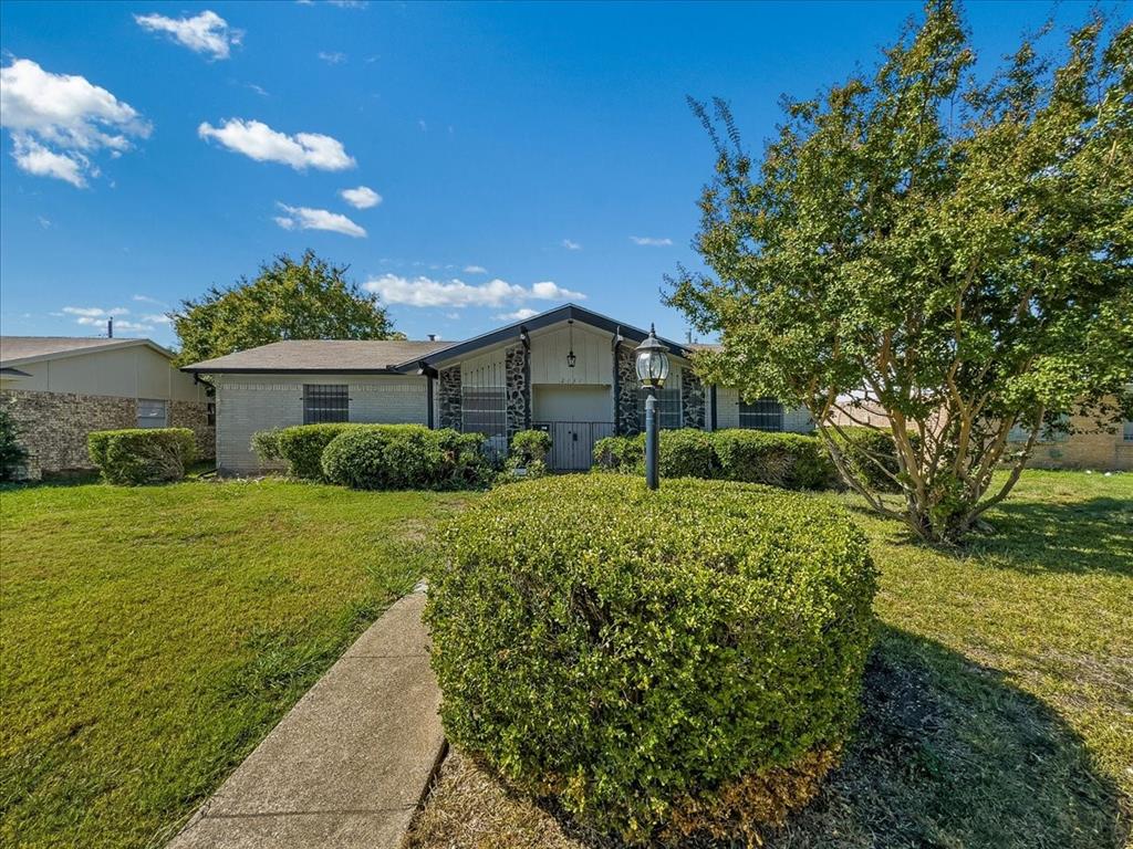 Aloha Dr, Mesquite, TX 75150