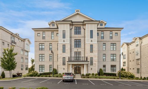 unit-e102-1024 Club View Dr, Gallatin, TN, 37066-1980 | Card Image