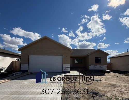 4520 Shale Cir, Mills, WY, 82644 | Card Image