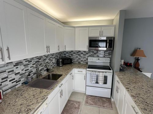 c4-304 Miramar Ln, Palm Beach Gardens, FL, 33410-2136 | Card Image