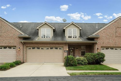 2010 Bandek Ln, Lawrence, PA, 15055-1040 | Card Image