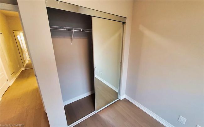 3285 Carding Mill Trail, Home with 2 bedrooms, 2 bathrooms and 1 parking in Oakville ON | Image 28