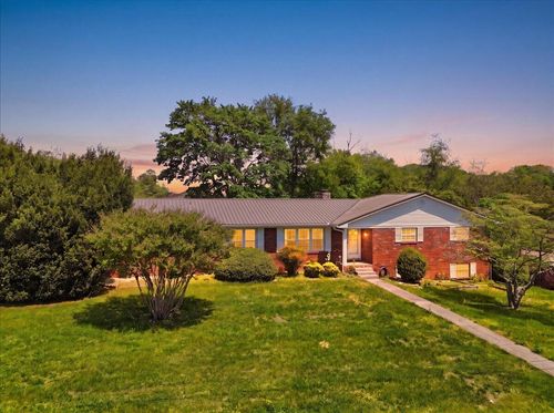 3095 Emerald Ave, Morristown, TN, 37814-1625 | Card Image