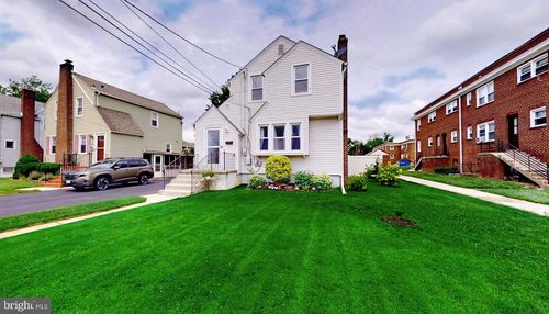 27 W Holly Ave, OAKLYN, NJ, 08107-1043 | Card Image