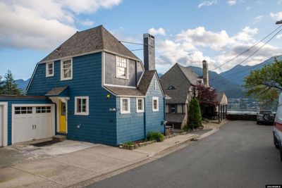 117 W 7th Street, House other with 2 bedrooms, 1 bathrooms and 1 parking in Juneau AK | Image 2