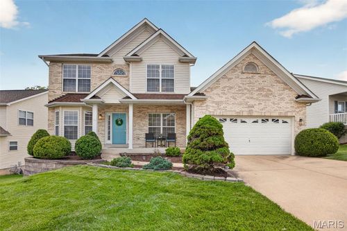 2225 Ameling Manor Dr, Maryland Heights, MO, 63043-2140 | Card Image
