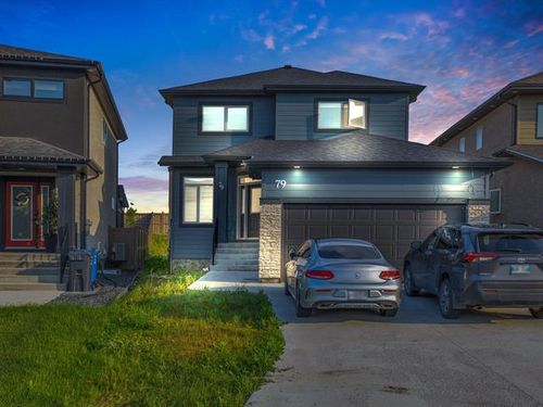 {{alt}} | Card Image