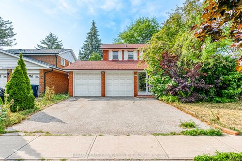 573 Huntingwood Dr, Scarborough, ON, M1W1G9 | Card Image