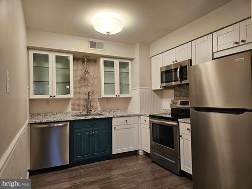 135-137 Lorraine Ave, ORELAND, PA, 19075-1606 | Card Image