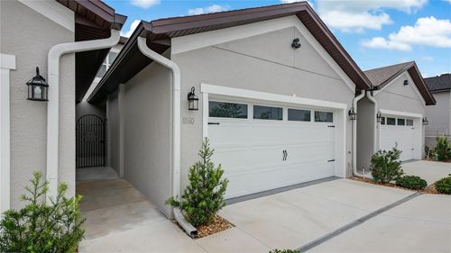 8560 Magnificent Ln, GROVELAND, FL, 34736-0017 | Card Image