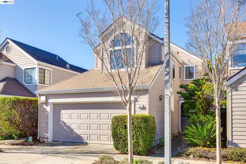 35 Leonard Ct, Alameda, CA, 94502-7941 | Card Image