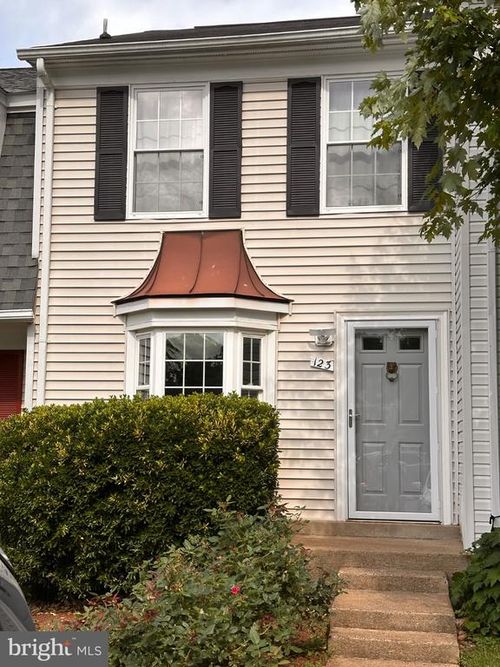 123 Bickel Ct, STERLING, VA, 20165-5730 | Card Image
