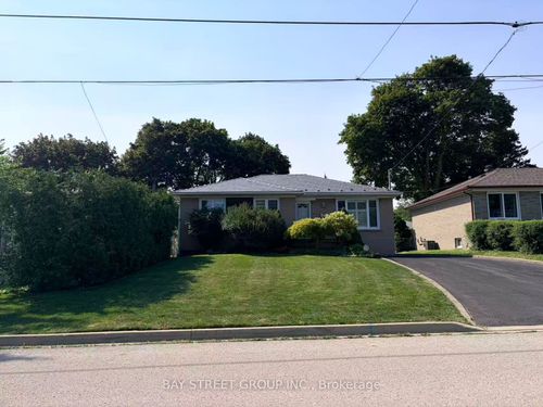 402 Osiris Dr, Richmond Hill, ON, L4C2P9 | Card Image