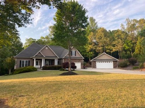 9069 Fairview Church Rd, Seneca, SC, 29672-6965 | Card Image