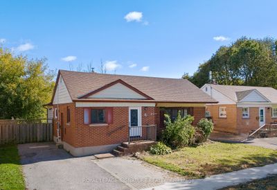 75 Admiral Rd, House other with 2 bedrooms, 2 bathrooms and 3 parking in Ajax ON | Image 1