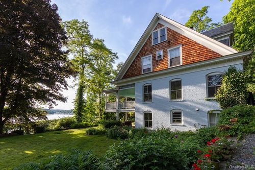 158 Greendale Rd, Hudson, NY, 12534-4203 | Card Image