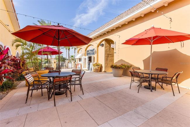 Outdoor Dining | Image 48