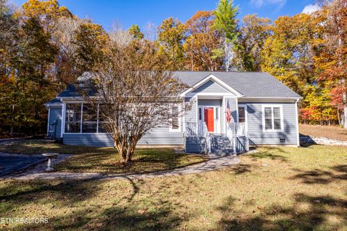 216 Peninsula Rd, Harriman, TN, 37748-5016 | Card Image