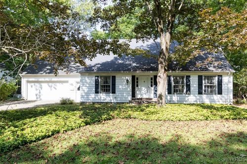 174 Blake Hill Rd, East Aurora, NY, 14052-2602 | Card Image