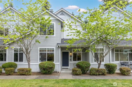 945-945 232nd Pl Ne, Sammamish, WA, 98074-7273 | Card Image