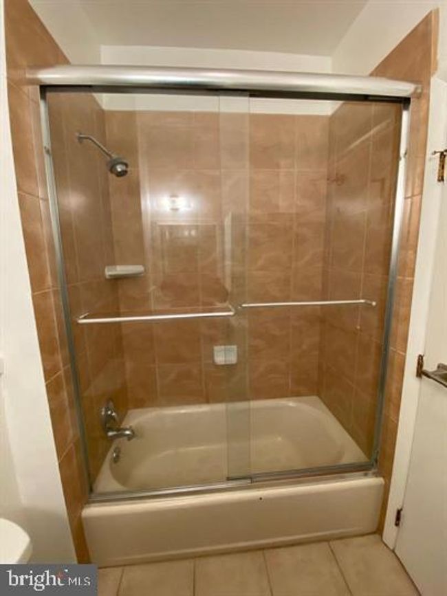 APT-1F - 827 S Bond St, Condo with 1 bedrooms, 1 bathrooms and null parking in BALTIMORE MD | Image 14
