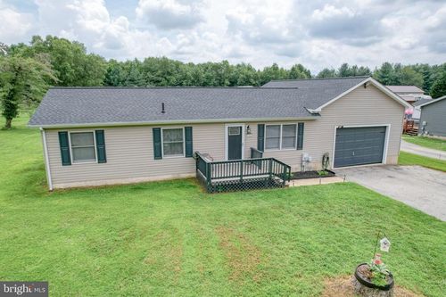 2048 Blackbird Forest Rd, CLAYTON, DE, 19938-9762 | Card Image