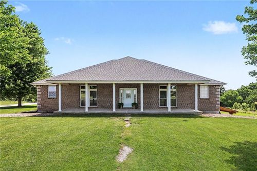 31005 Nottingham Ln, Lawson, MO, 64062-8408 | Card Image