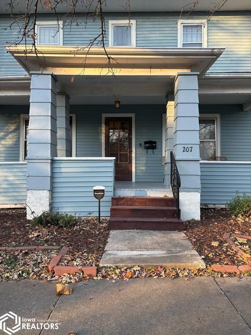 207 W Jefferson Ave, Fairfield, IA, 52556-3411 | Card Image