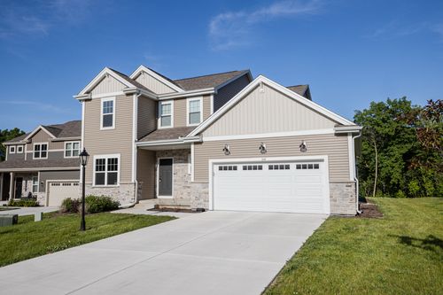 310 Paradise Ct, Hartland, WI, 53029-1229 | Card Image