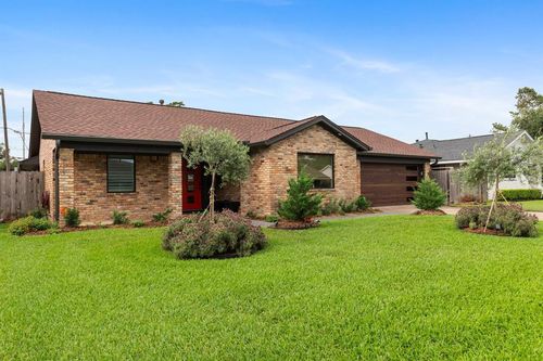 6727 Lindyann Ln, Houston, TX, 77008-5132 | Card Image