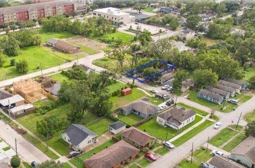 1715 Granger St, Houston, TX, 77020-2414 | Card Image