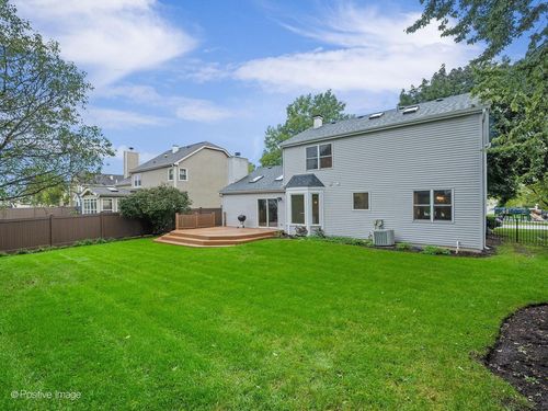 1N325 Tamarack Dr, Winfield, IL, 60190-2056 | Card Image